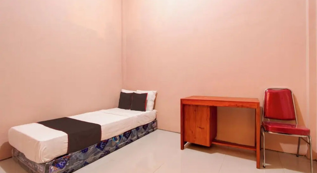 Номер Standard Hotel O Guesthouse Alun Alun Purwokerto