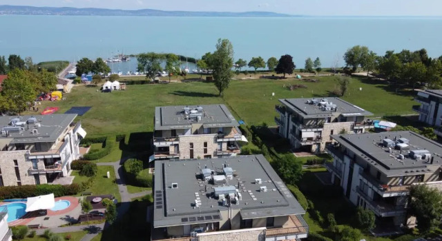 Апартаменты Lakeside Luxury Apartment