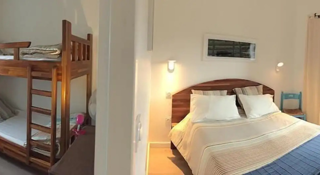 Четырёхместный семейный номер Standard Hotel du Cap