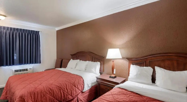 Четырёхместный номер Standard Affordable Inns of Grand Junction