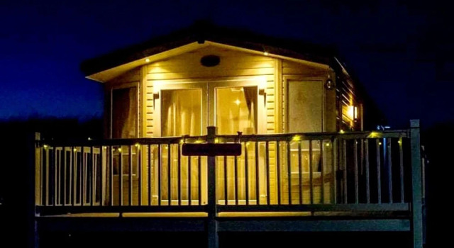 Lushness Lodge Hot Tub Lodge in Morpeth, England