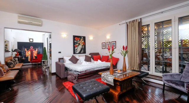 Люкс с балконом и с видом на город Amazing Penthouse by Caracalla