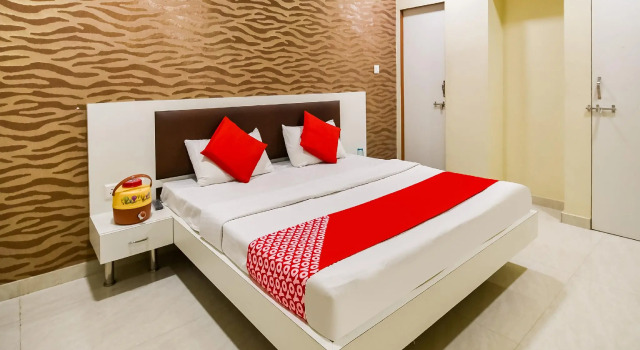 OYO 69067 Jagmohan Hotel, Rezervovat Hotel Ratanada 