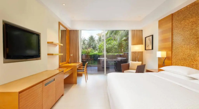 Двухместный номер Standard с балконом и с видом на сад Four Points by Sheraton Shenzhou Peninsula Resort