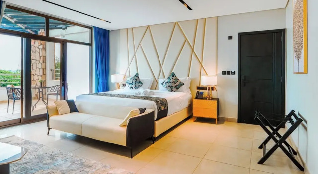 Executive Suite Hotel Noesis