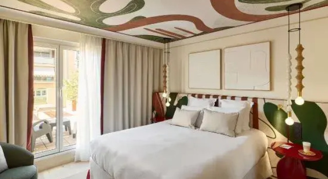 Номер Executive с видом на бассейн Grand Hôtel Roi René Aix - MGallery Collection