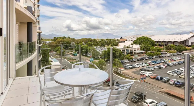 Апартаменты Standard Park Regis City Quays