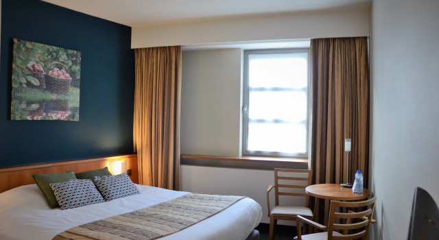Hotel Pax, Rezerwuj Hotel Hotele w Bruksela z parkingiem, Parking