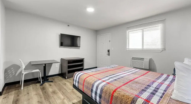 Southern Suites Forest Park, Забронировать Отель Форест-Парк Джорджия