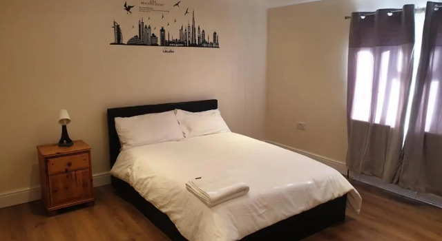 Two beautiful double bedroom Tulip apartment, Varaa Huoneisto Asunnot kohteessa Merseyside, Huoneisto
