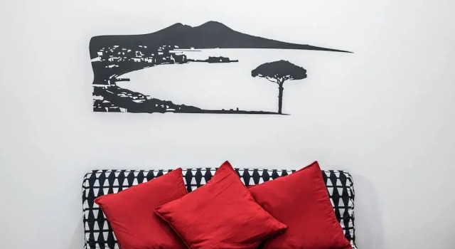 San Cosmo's Flat Naples Centre, Забронировать Апартаменты/квартира Неаполь - Центральный вокзал Неаполь, рядом с Церковь Пио Монте делла Мизерикордия