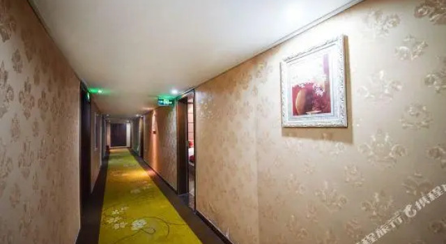 Yunze Hotel