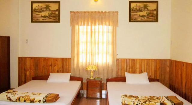 Номер Superior Hai Huong Hotel