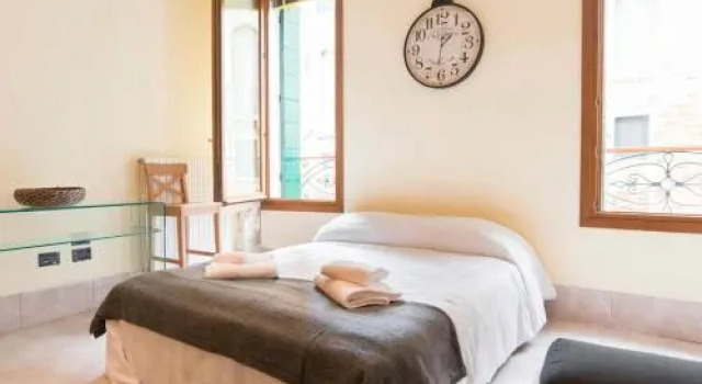 Art Apartments Venice, Забронировать Апартаменты/квартира Отели Венеции с завтраком, рядом с Железнодорожный вокзал Венеция Санта Лючия, Завтраки