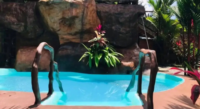 Двухместный номер Standard с балконом Aunty Arenal Lodge