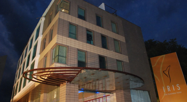 Iris - The Business Hotel, Boek Hotel Hotels in Bangalore met zwembad, Zwembad