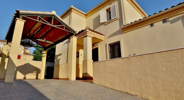 ASVACOR Chalet Paradiso, Забронировать Шале Отели Кордовы с бассейном, Бассейн