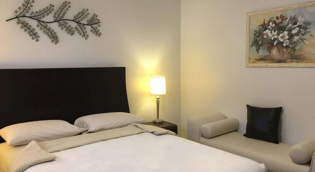 Graystone Bed & Breakfast, Забронировать Отель Отели Ниагарского винодельческого региона с парковкой, Парковка