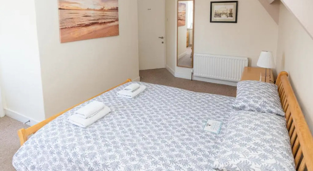 Longsands Lodge