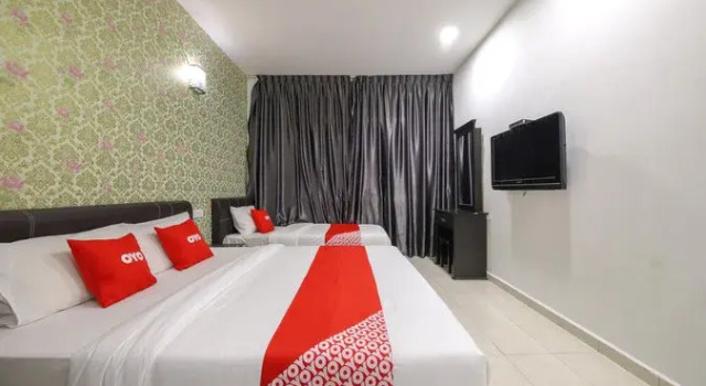 Люкс OYO 89497 Dream Nur Hotel