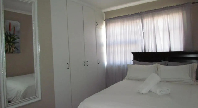 Princess Holiday Home, Забронировать Отель Отели Cape Peninsula с бассейном, Бассейн