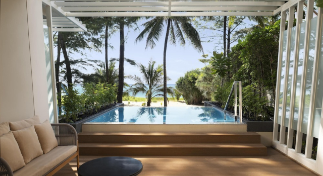 Номер Superior oceanfront Radisson Blu Resort, Phuket Mai Khao Beach