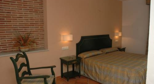 Hostal Doña Lola Marina