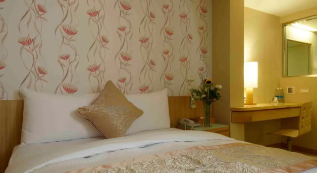 Номер Business Hotel Color