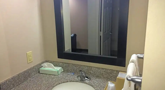 Номер Deluxe Paradise Inn & Suites