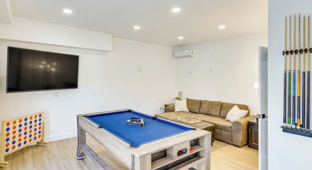 Коттедж 4 Mi to Sofi Stadium: Pet-friendly LA Area Home