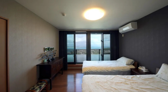 沖縄随一の絶景! 静かなヴィラでゆっくりと最高の旅を! Villa VIEW, Rezervasyon Otel Nanjo 