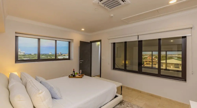 Номер Standard Palm Aruba Condos