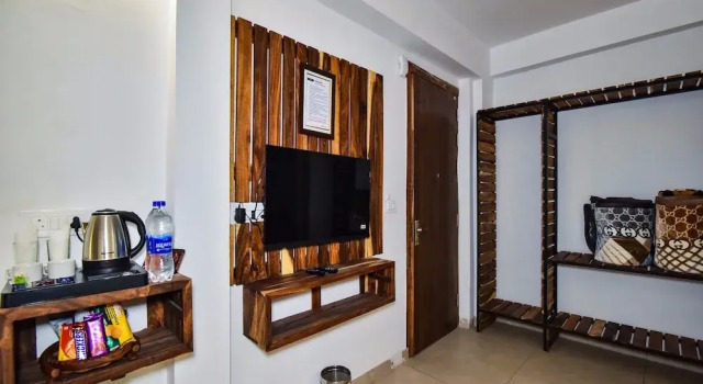 Семейный номер Standard с балконом LA Riqueza Koala Inn Mcleod Ganj - Near to Dalai Lama Temple & Mall Road