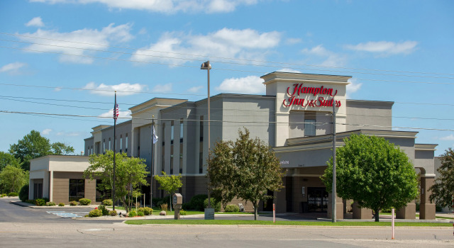 Hampton Inn and Suites Alexandria, Забронировать Отель Александрия штат Миннесота