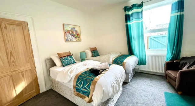 Коттедж 3 bedroomed house for up to 7 people, close to The Hoe, Barbican & City Centre