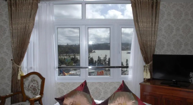 Люкс MOUNTIAN TOWN Hotel
