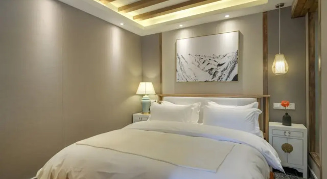 Номер Standard Floral Hotel Lijiang Huazizai