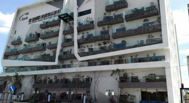 Кровать в общем номере ALL-UR Chain Boutique Motel