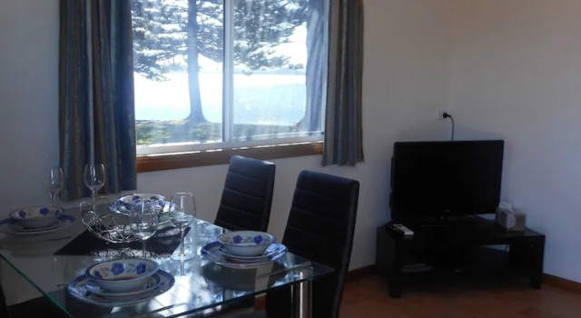 Номер Standard с балконом и с видом на озеро Two Shores Holiday Village