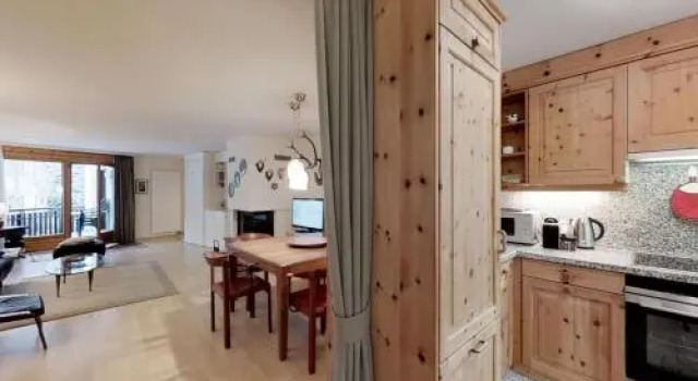 Polaschin E12, Book Hotel Sils-Maria Sils im Engadin-Segl