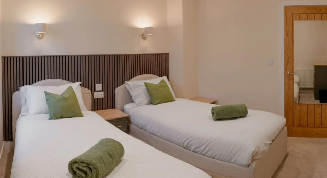 Modern 3BR Flat in Central Plymouth Free Parking Sleeps 6, Забронировать Апартаменты/квартира Плимут Девон, рядом с Plymouth Naval Memorial