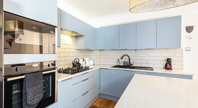 Коттедж Spacious 4-bed House Near Liverpool St
