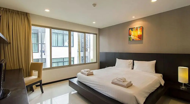 N212 Regent Apartments