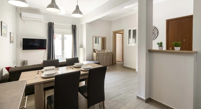 Hot Air Balloon flat in Koukaki Neighbourhood