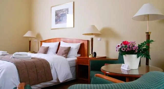 Fründts Hotel, Забронировать Отель Висмар Мекленбург-Померания, рядом с Порт Висмар