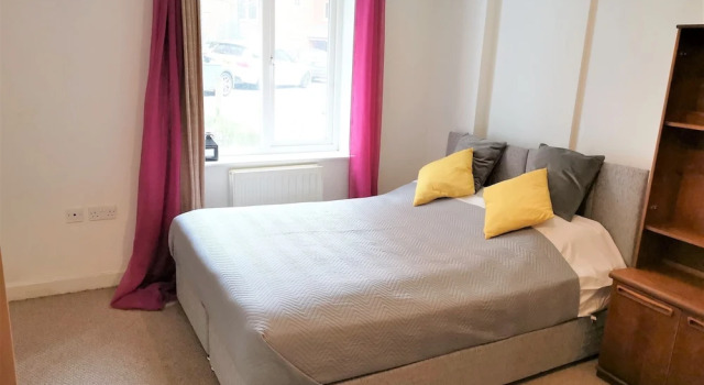BookedUK - Home from Home Apartment