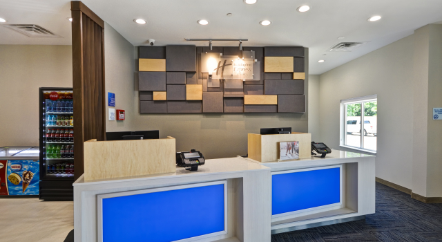 Holiday Inn Express & Suites Houston NASA - Boardwalk Area by IHG