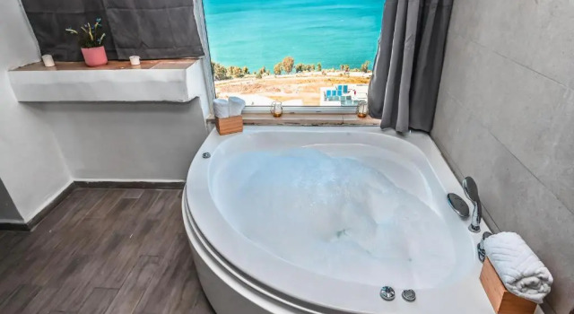 lakeview apartment, Забронировать Апартаменты/квартира Отели Тверия с парковкой, рядом с Marina, Парковка