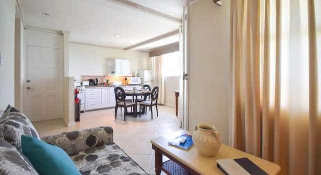 Indramer No.2 - Nautilus Blue Sky Luxury, Prenota Hotel Worthing Barbados