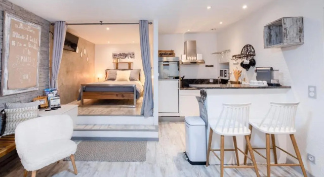 Апартаменты c 1 комнатой Un Cottage Alpin chaleureux dans le coeur d Annecy avec 2 vélos